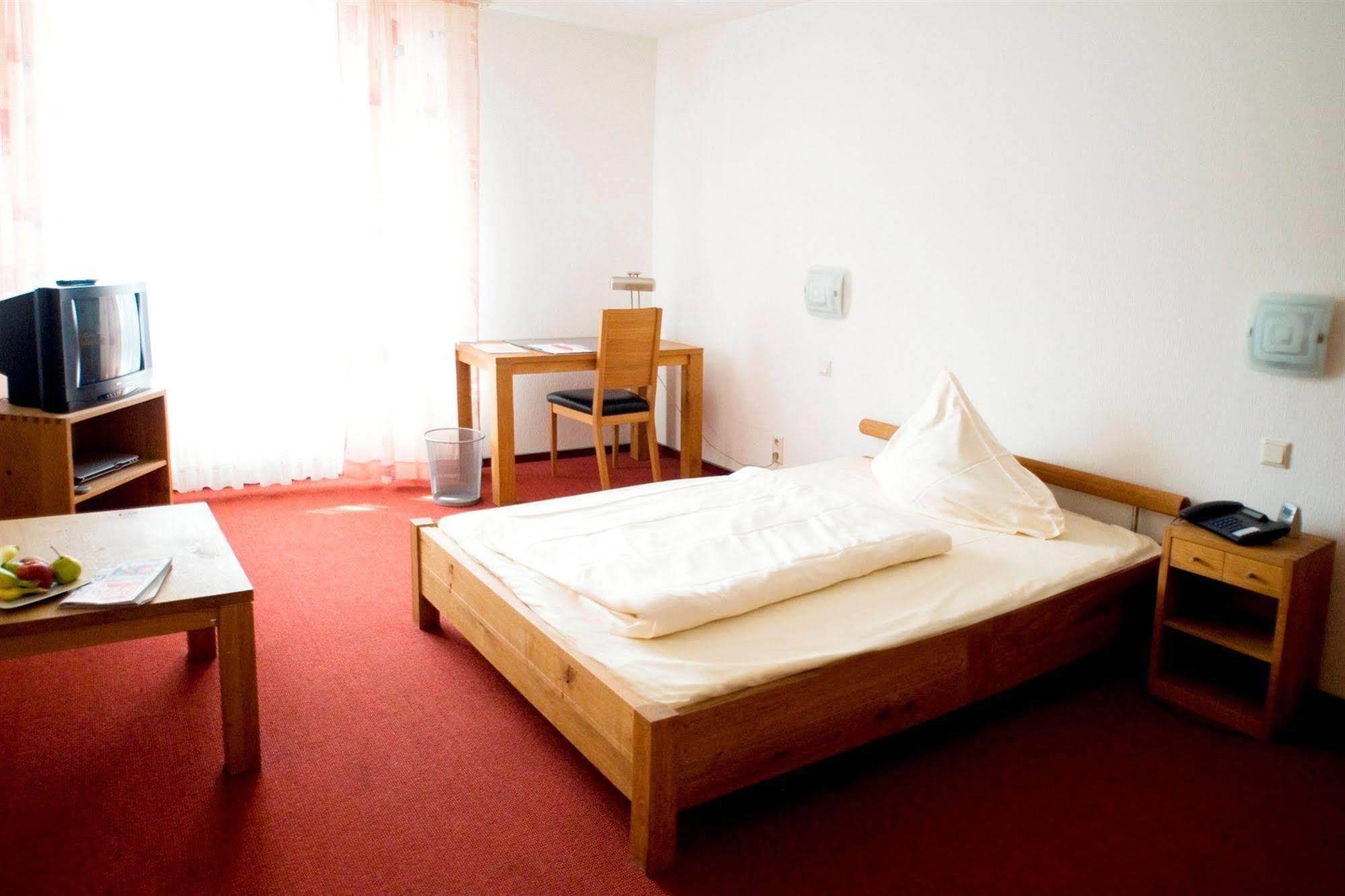 Hotel Flora Dormagen Luaran gambar